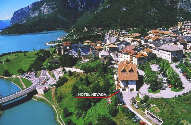 Charme Hotel Nevada a Molveno